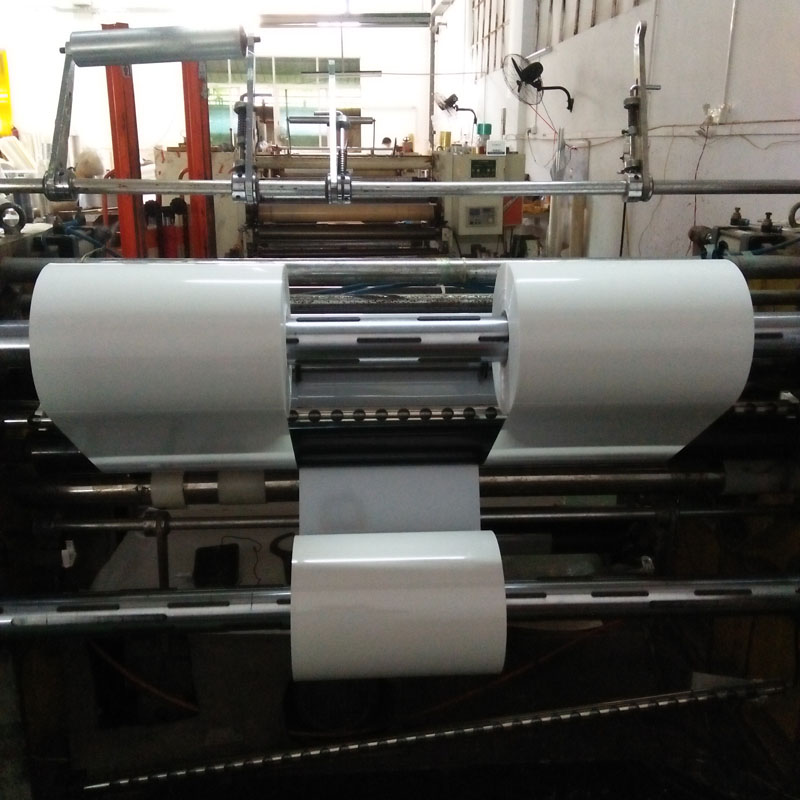 PET薄膜經(jīng)過(guò)拉伸會(huì)產(chǎn)生較大程度的結(jié)晶